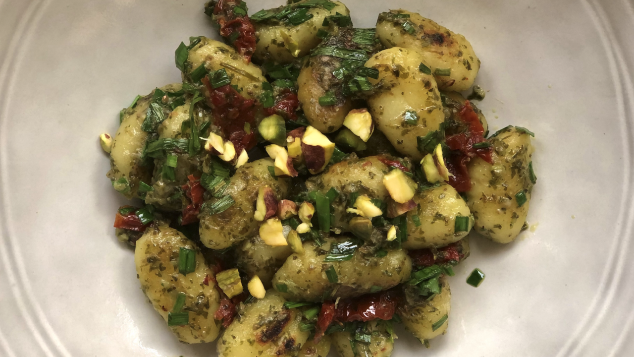 Illustratie voor: Recept voor één persoon: gekruide gnocchi met ansjovis