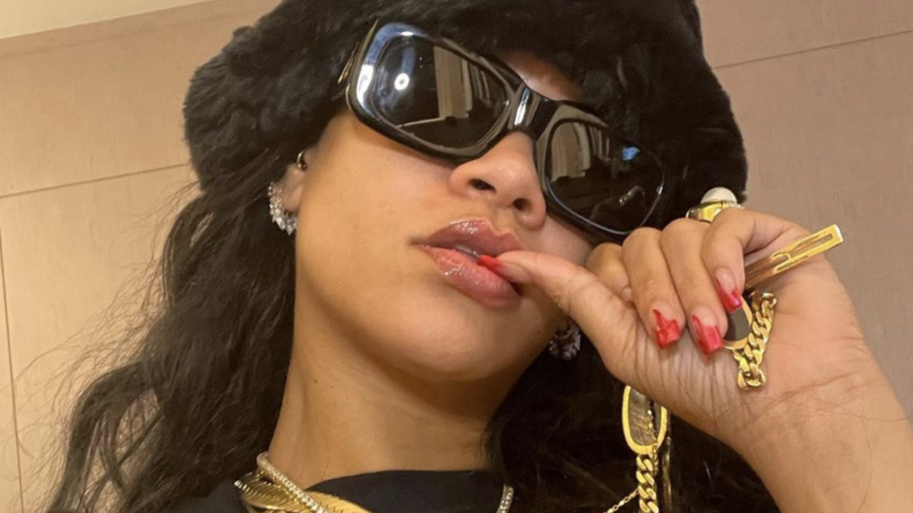 rihanna onthult zwangerschap