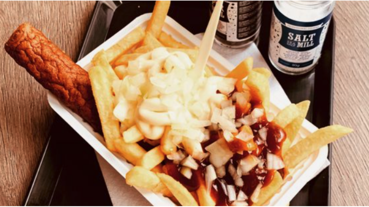 Illustratie voor: Yikes! Dit zit er dus in een frikandel