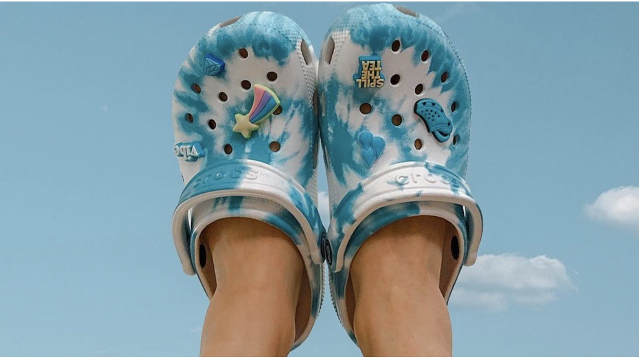 Illustratie voor: Crocs maken hun comeback (en deze celebs zijn al fan)