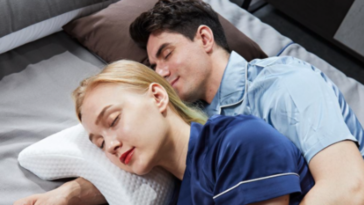 hele nacht comfortabel in de armen van je vriend liggen