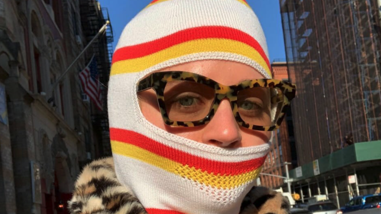 Illustratie voor: De bivakmuts is de nieuwste bizarre modetrend
