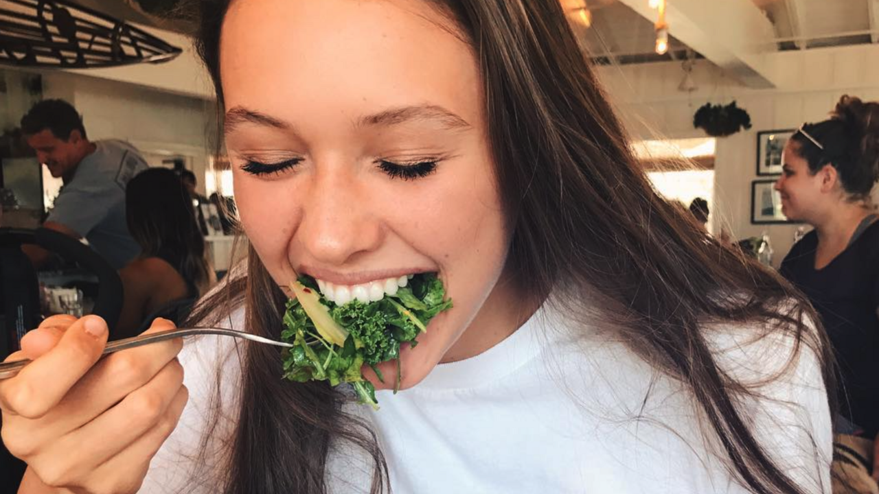 Illustratie voor: 5 vervelende momenten die iedere vegan herkent