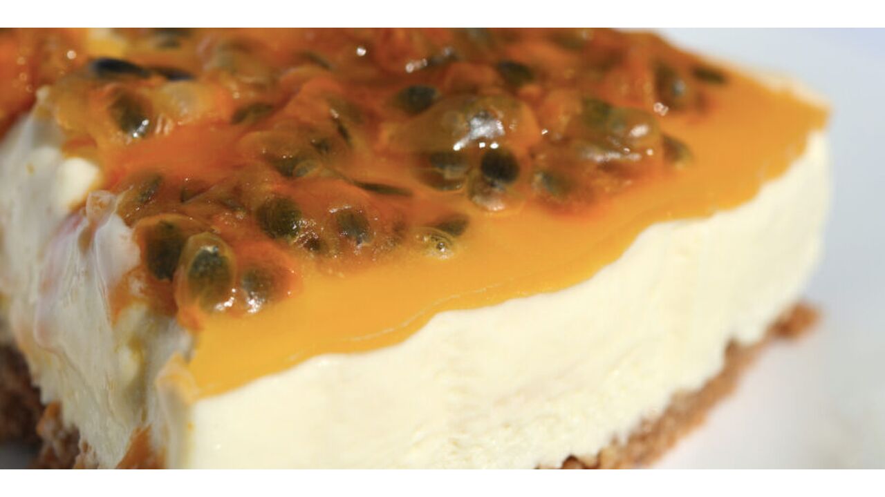 Illustratie voor: Pornstar Martini-fans opgelet: probeer deze cheesecake