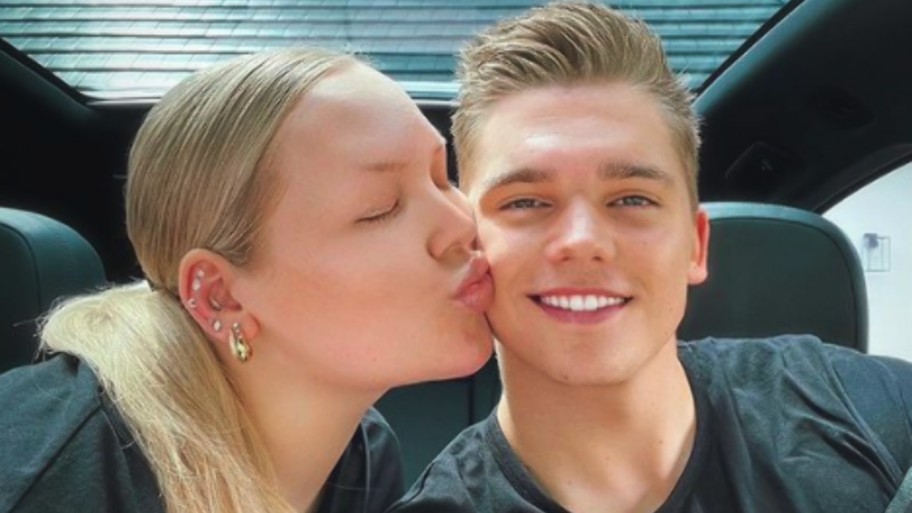 Illustratie voor: Nikkie de Jager verklapt hoe haar eerste keer met Dylan was