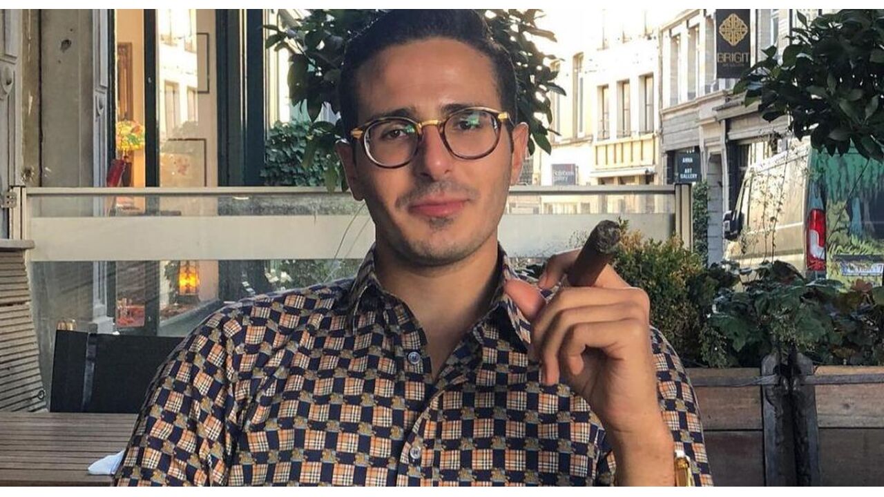 Illustratie voor: Zo ziet de nieuwe vriendin van Tinder Swindler Simon Leviev eruit