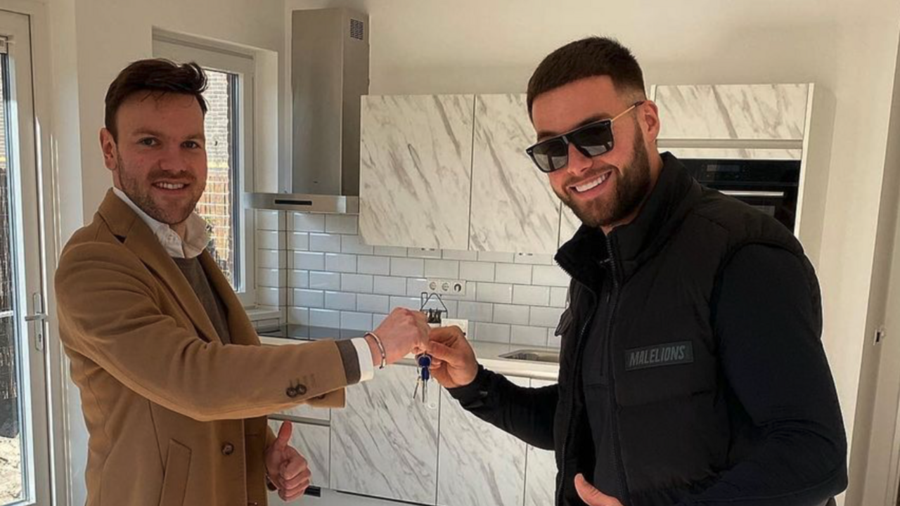 Illustratie voor: OMG: Donny Roelvink trakteert zichzelf op een nieuwe woning