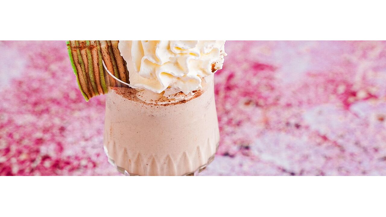 Illustratie voor: Dit recept voor spekkoek milkshake brengt alle boys naar de yard