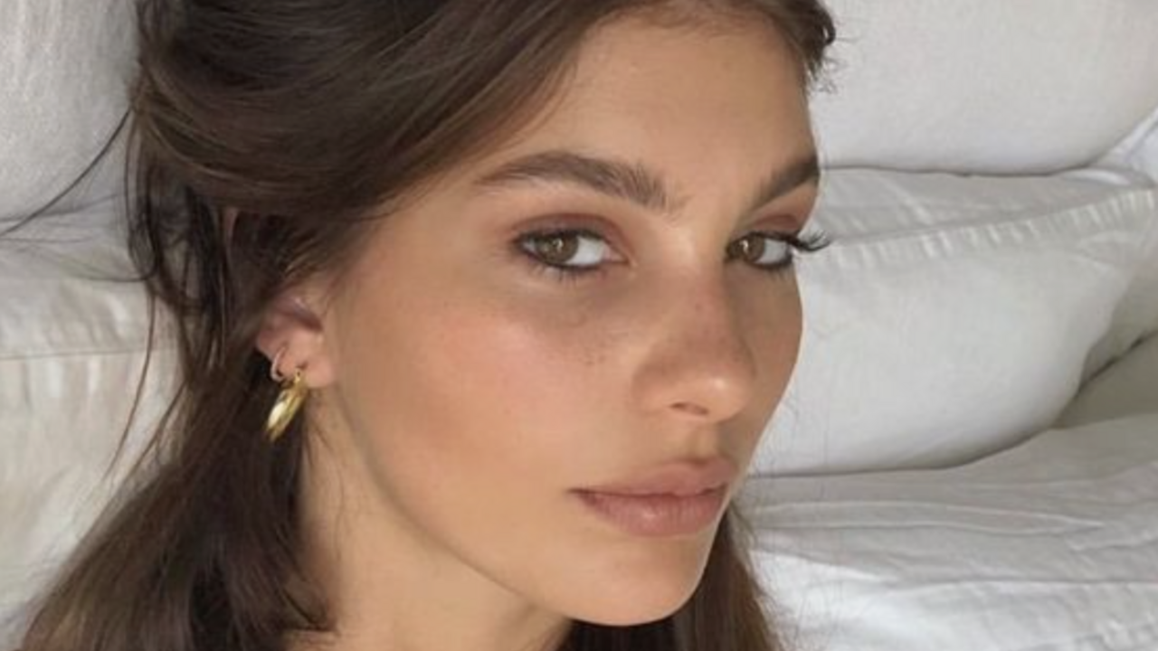 De nieuwste zomer make-up trend: sunburn blush