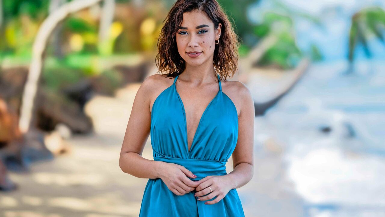 Esmé Temptation Island
