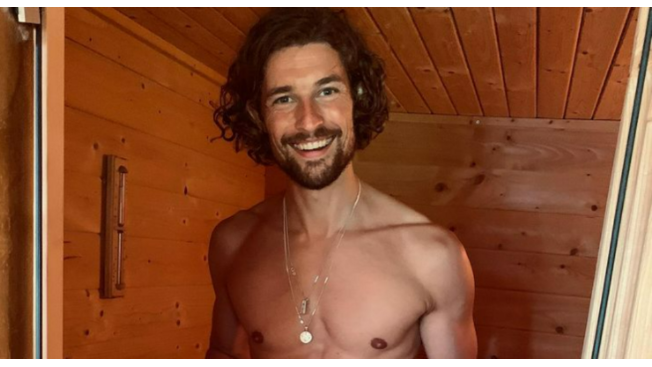 Knappe mannelijke influencers