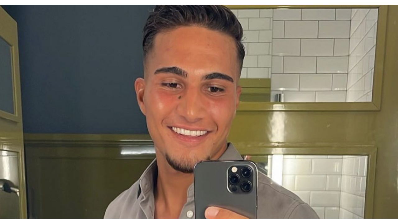 Love Islands Mert Mert Okatan