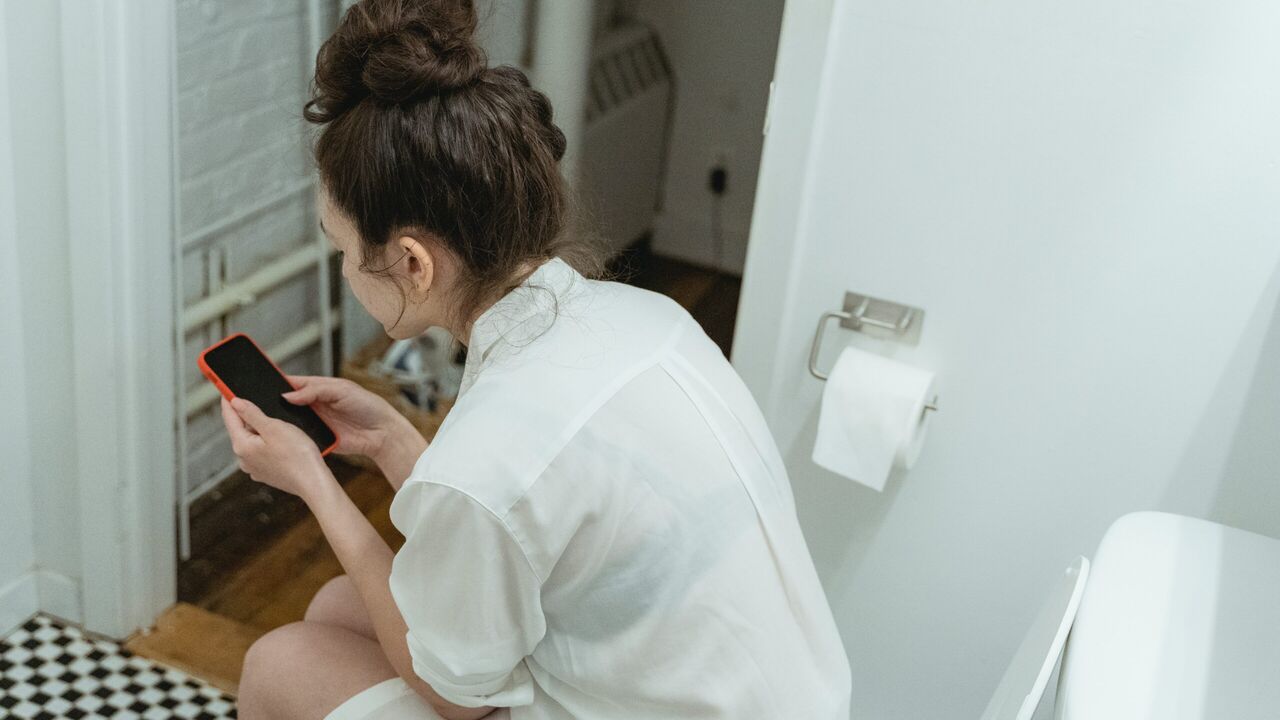nooit langer dan 15 minuten op de wc