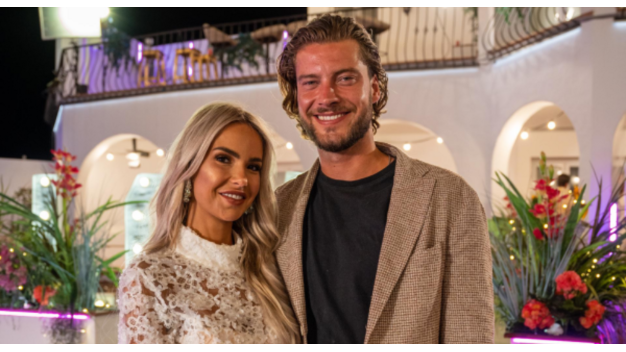 Love Island Jotti Cas uit elkaar