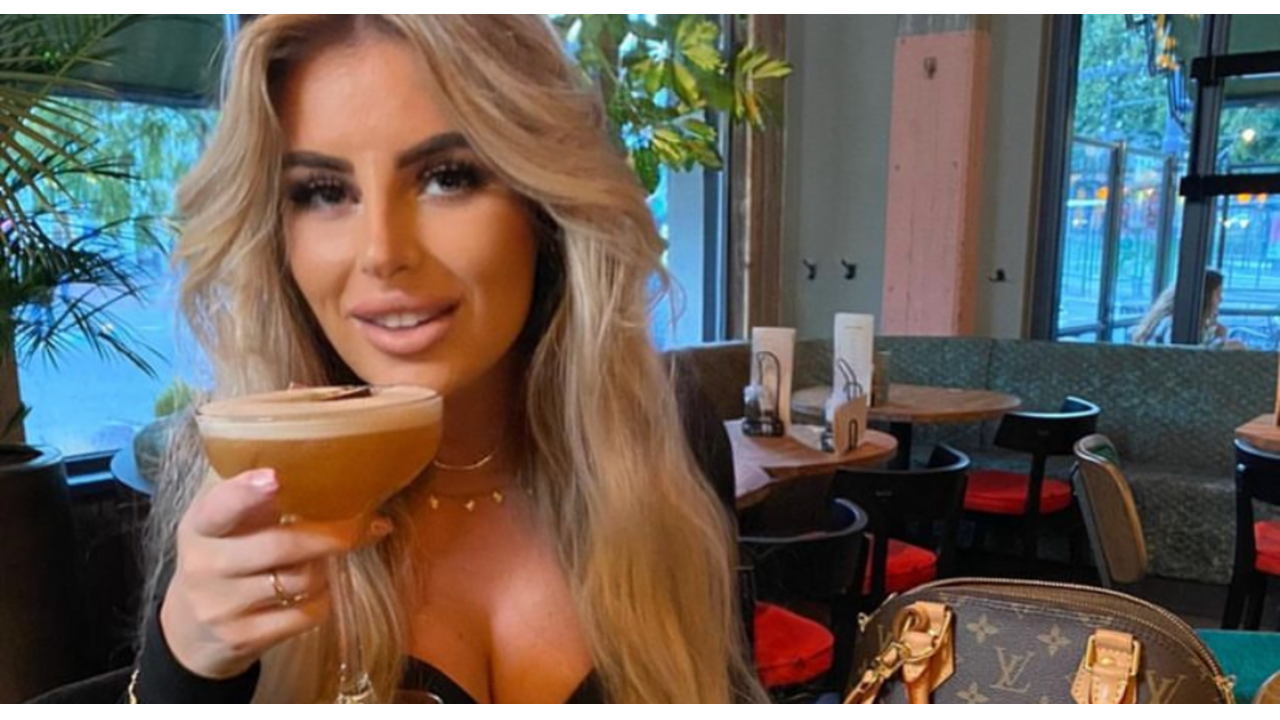 Cleo Temptation Island