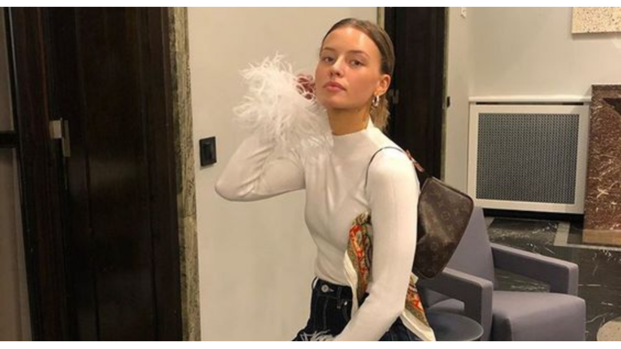 Feather Cuffs veren top