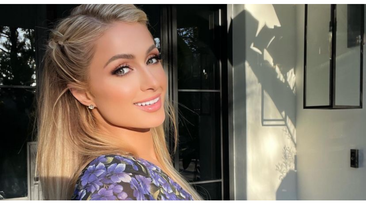 Paris Hilton zwart haar