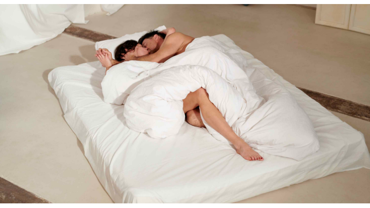 couple bed