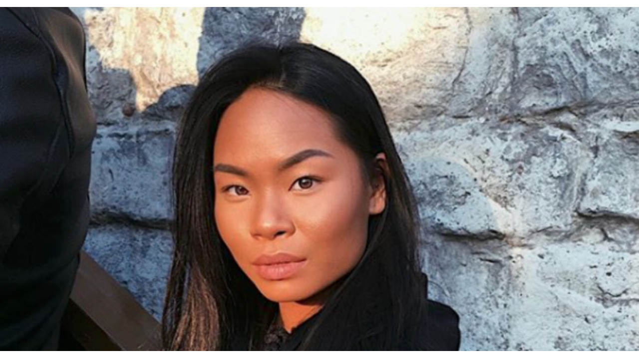 Lena Echte Meisjes in de Jungle lipfillers eruit