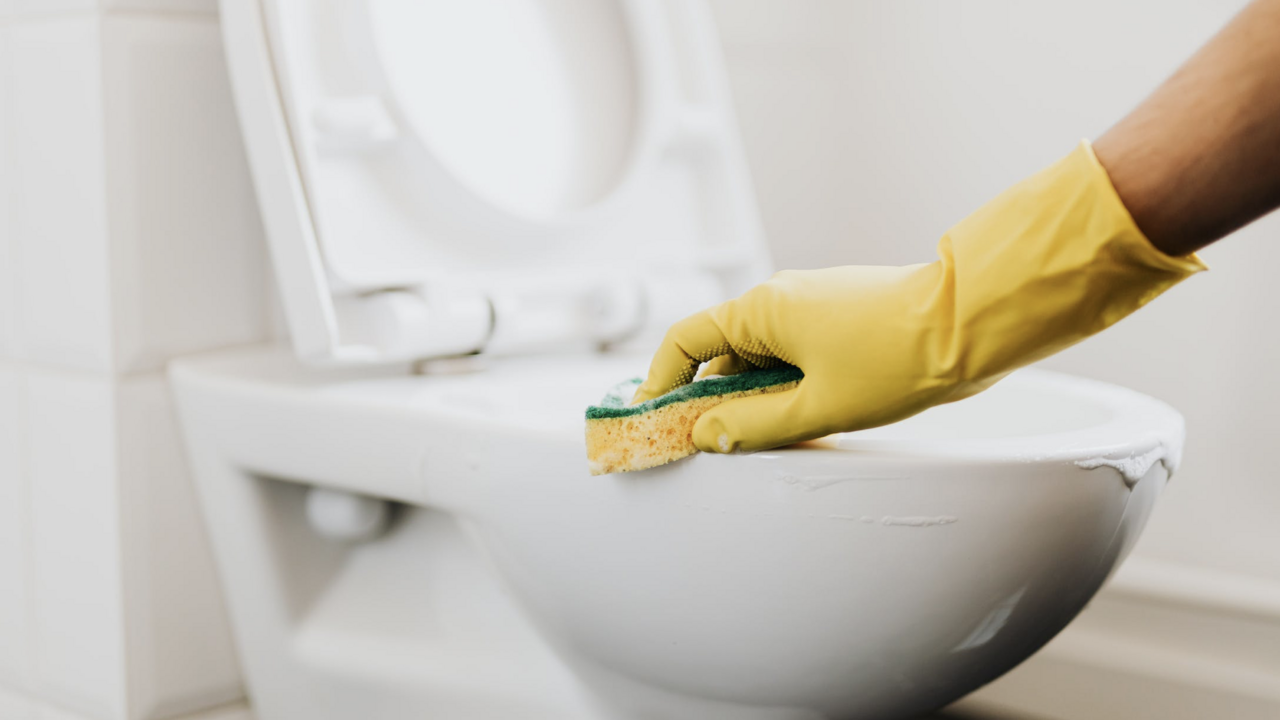 bruine aanslag in je toilet
