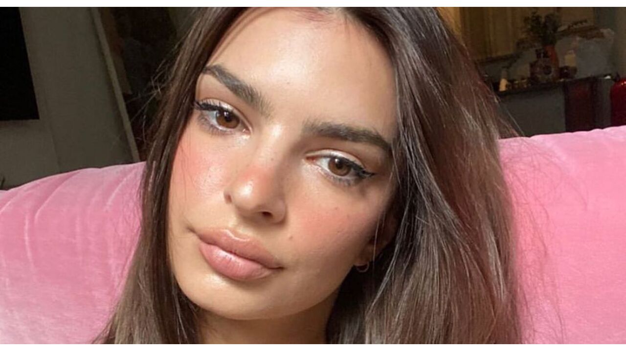 Emily Ratajkowski