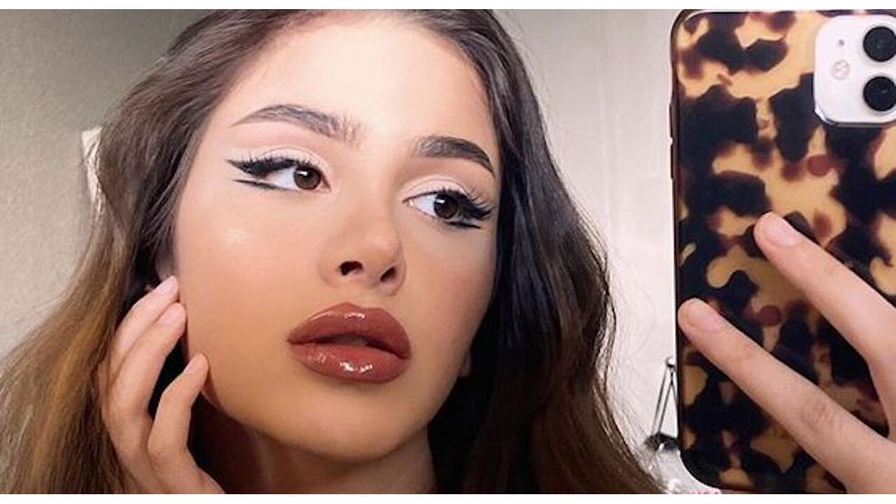 bruine lipgloss