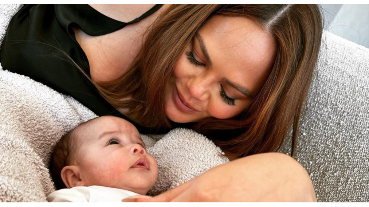 Chrissy Teigen lichaam na zwangerschap