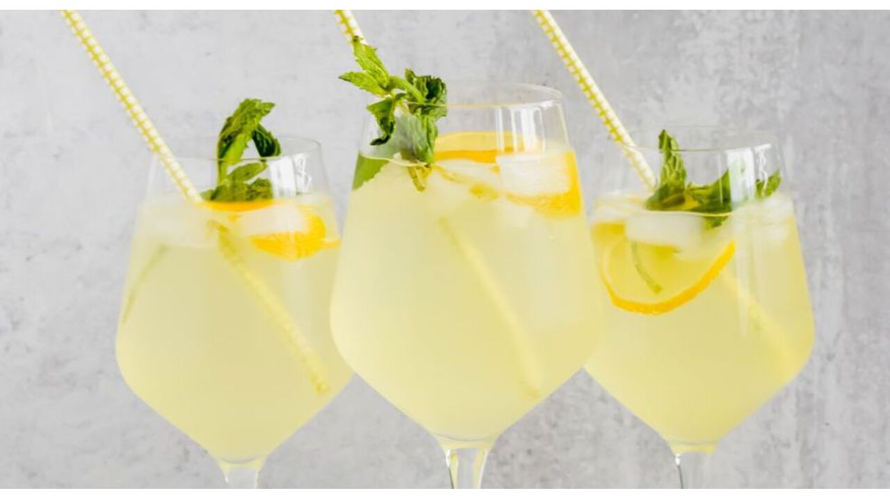 Limoncello prosecco