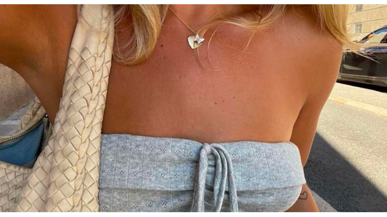 strapless top