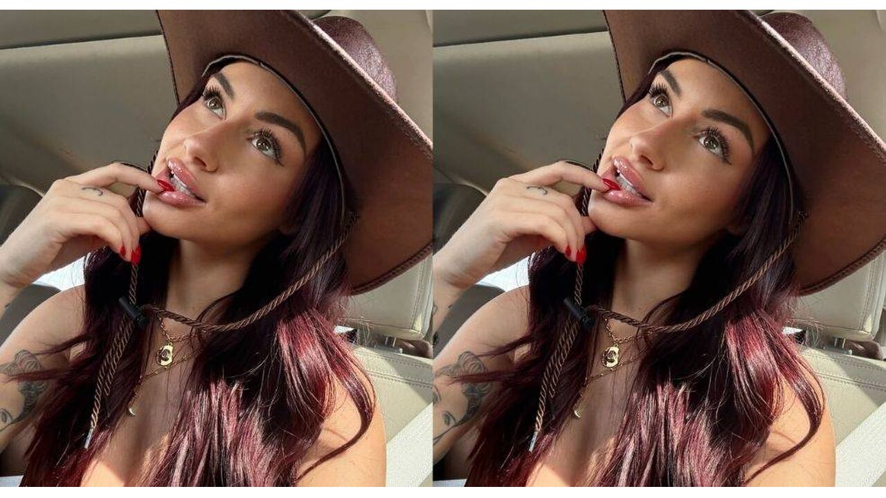 Rood haar op coachella