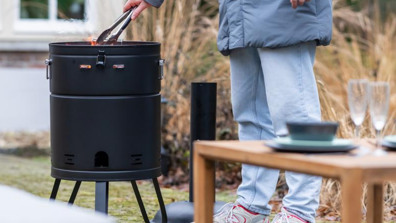 barbecue en vuurkorf ineen