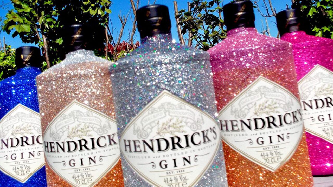 Illustratie voor: Hendrick’s maakt Gin-Tonics drinken nog leuker met deze glittergin!