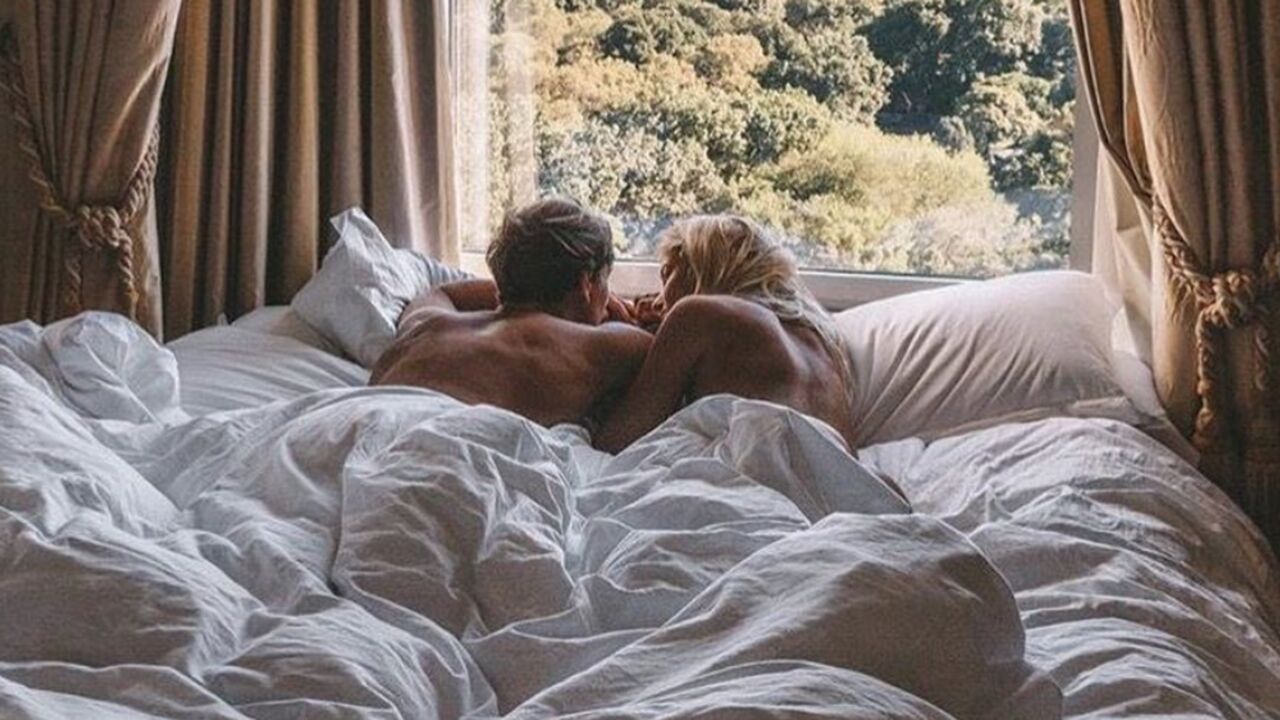 Illustratie voor: Waarom samen slapen met je lover heerlijk is
