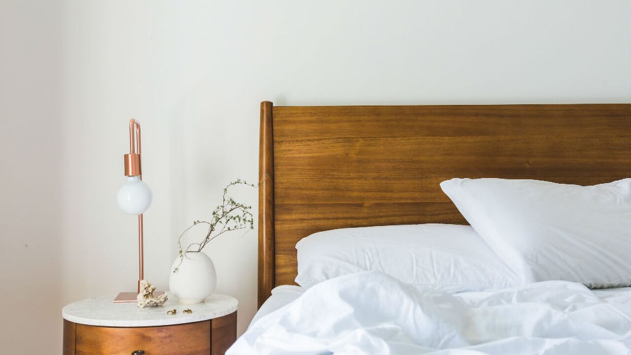 Illustratie voor: Verschoon jij jouw bed eigenlijk wel vaak genoeg?