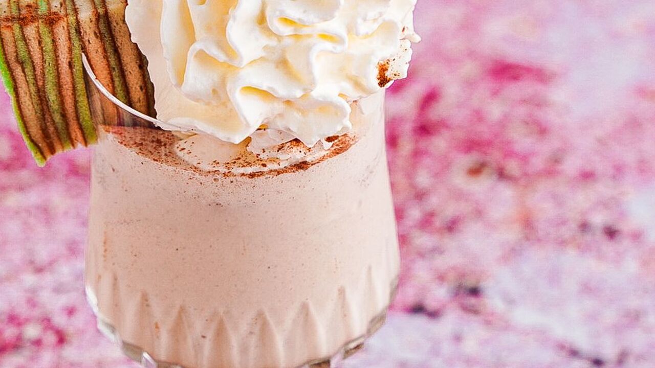 Illustratie voor: Dit recept voor spekkoek milkshake brengt alle boys naar de yard