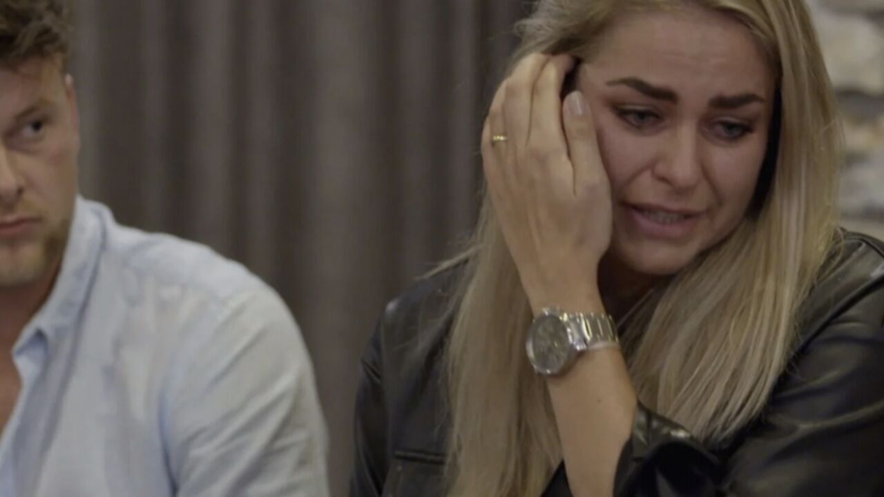 MAFS-Joep duikt de jacuzzi in met een andere deelneemster