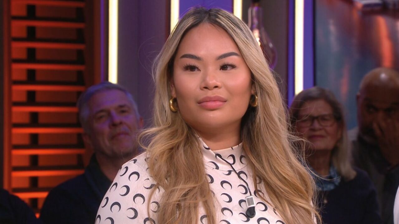 Lena nieuwe vriend Echte Meisjes in de Jungle