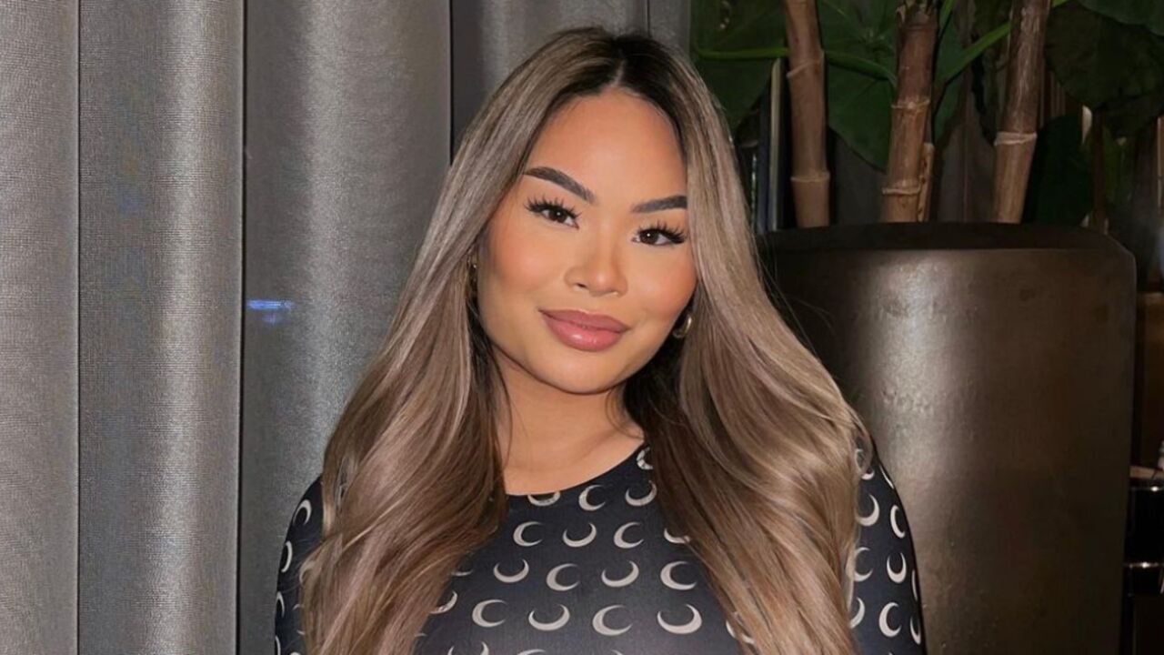 Lena ex on the beach echte meisjes in de jungle vroeger voor cosmetische ingrepen bbl