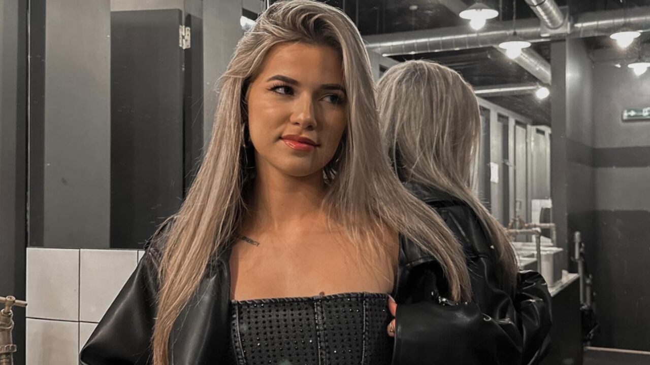 jade anna spiegelfoto