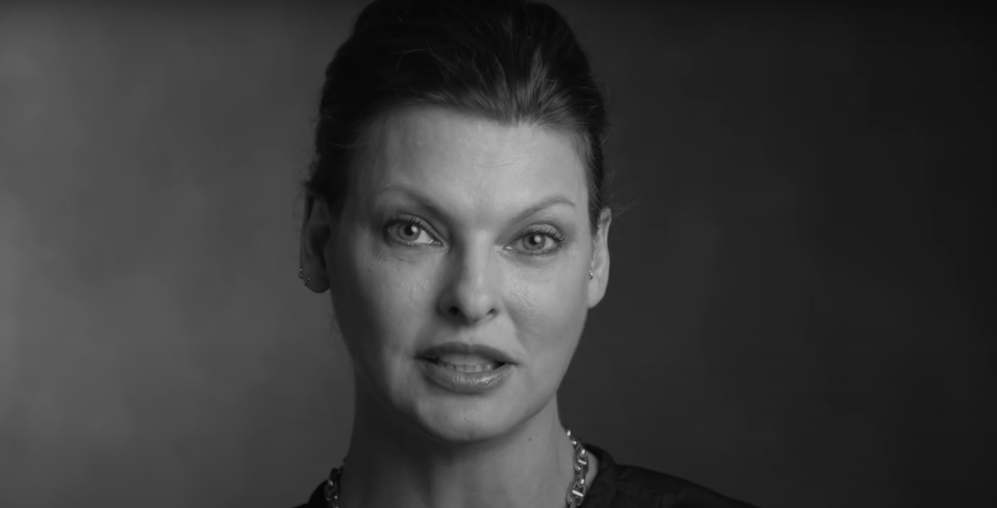 Bron: YouTube 'Linda Evangelista Says #IDO Equality'