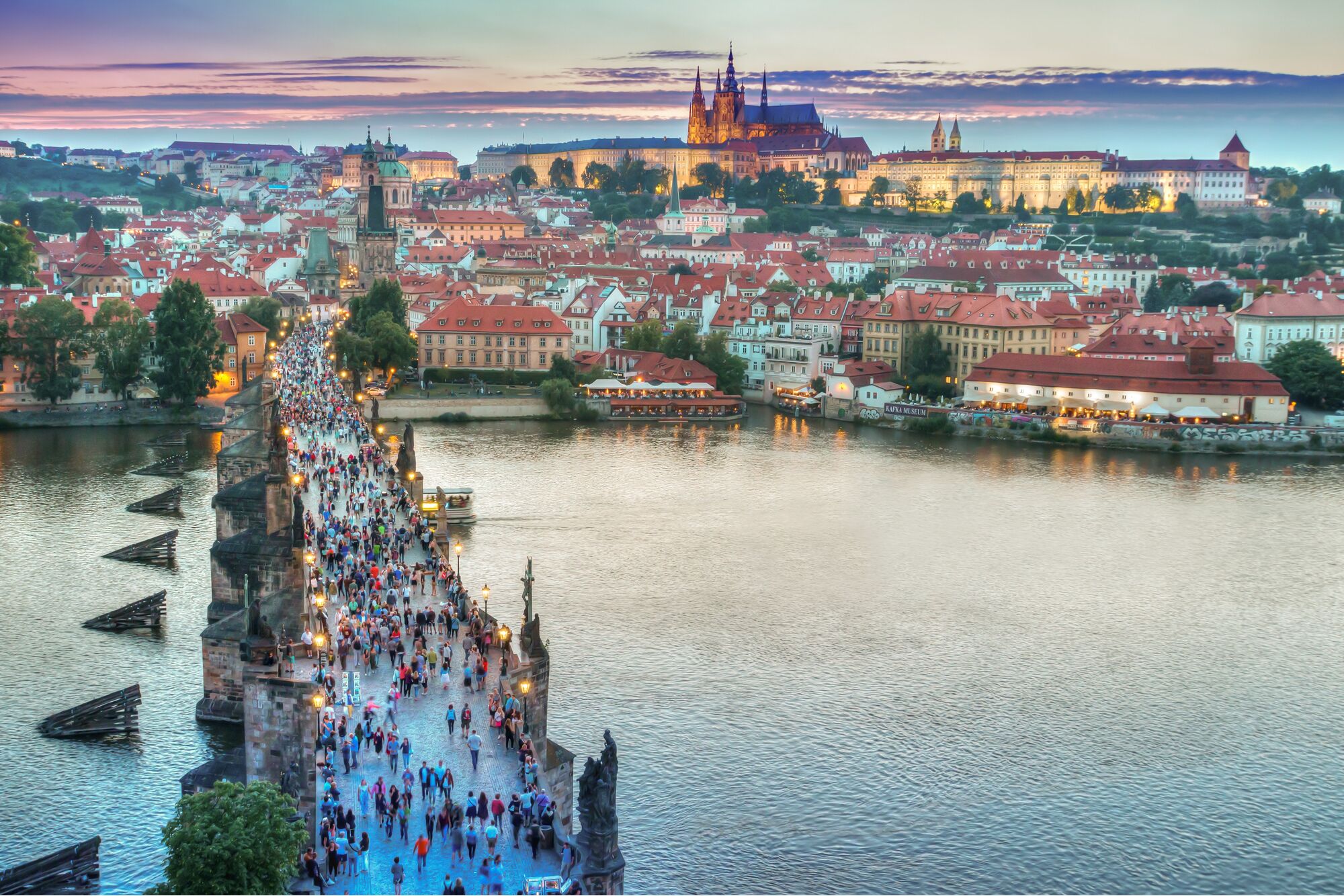 Praag FEM FEM