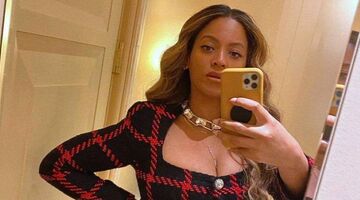 Beyonce rookt sigaret op podium