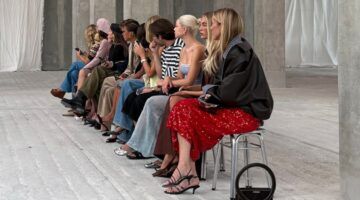 slippers zijn de trend op copenhagen fashion week