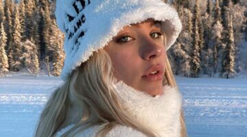 Juultje Tieleman in de sneeuw.