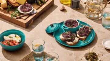 Le Creuset kookgerei in de kleur Bleu Riviera.