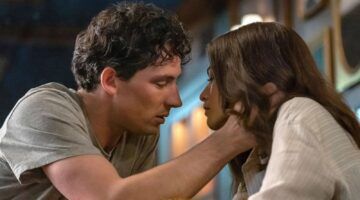 Man en vrouw zoenen bijna.