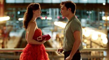 Blair en Chuck staan tegenover elkaar.