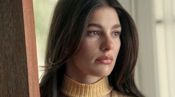 Camila Dunne kijkt niet blij.