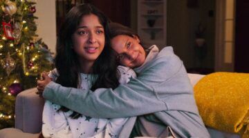 Devi en haar moeder in Never Have I Ever.