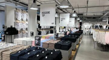 Lager 157-winkel in Den Haag.